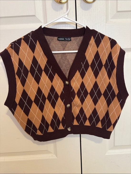 SHEIN Sweaters - • SHEIN Brown & Tan Argyle Button-Front Knit Vest